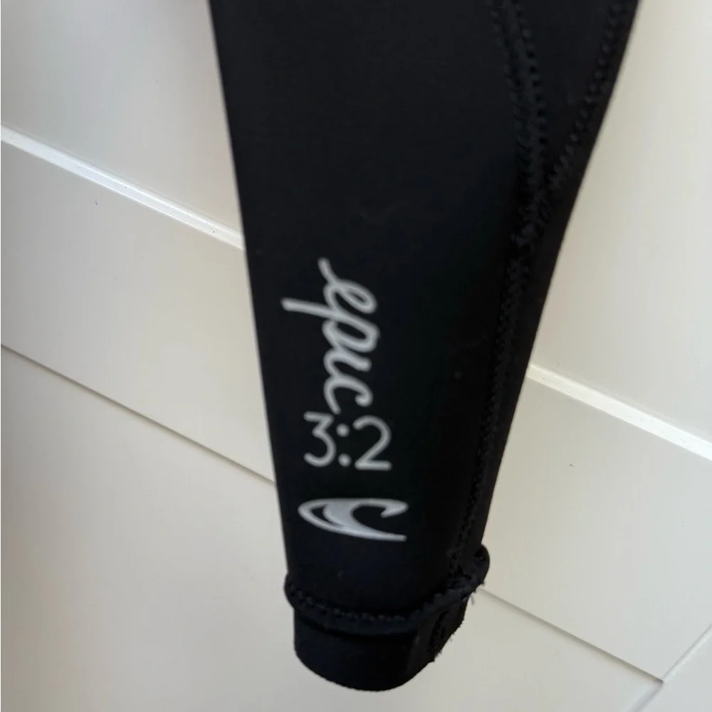 O'Neill Women's Epic 3/2mm Back Zip Full Wetsuit - Size 6 - 3:2 superstretch - Picture 5 of 12